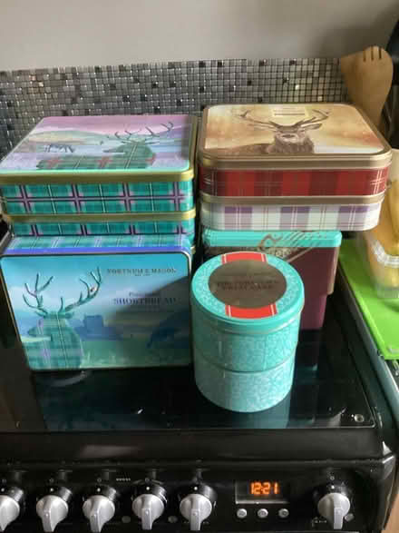 Photo of free fortnum & mason biscuit tins empty (Southport PR9) #1