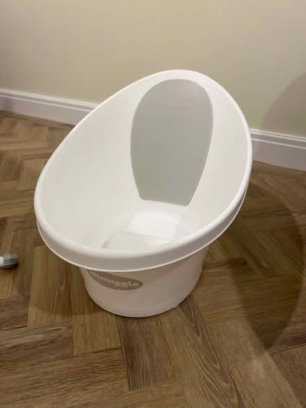 Photo of free Shnuggle Baby Bath Tub (Brooklands, M23) #3