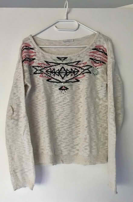 Photo of free Beige jumper, size 8 (Elephant and castle SE1) #1