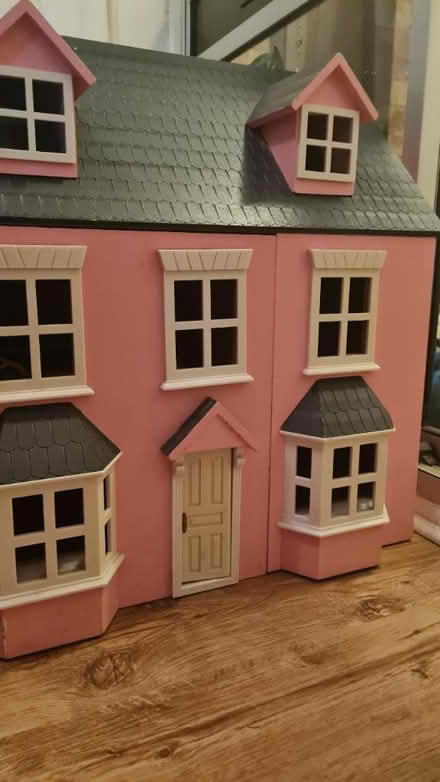 Photo of free Doll house and furniture (Harborne and around) #1