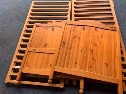 Photo of free Baby/Child's Cot (CT14) #3