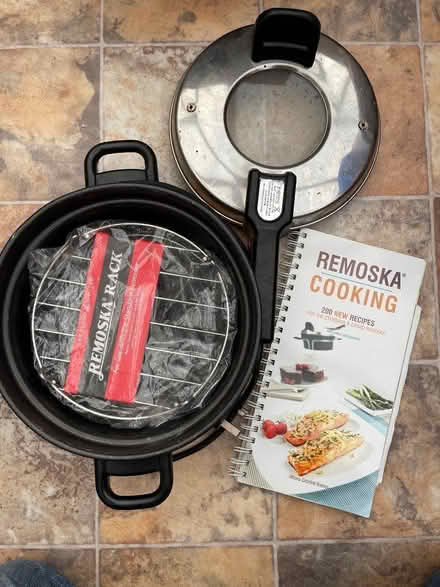 Photo of free Remoska slow cooker (Marshalswick AL4) #1