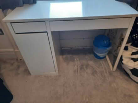 Photo of free White desk (Greaves LA1) #2