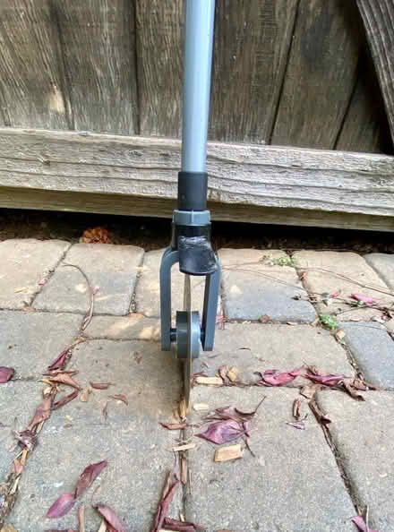 Photo of free Garden Crevice Weeder/Edger (Gilmore St & Mountain View Ave) #2