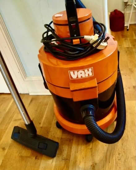 Photo of free Vax vacuum cleaner (Lochend EH6) #1