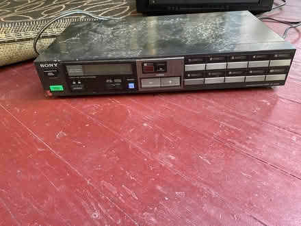 Photo of free AM/FM tuner (Portage park) #1