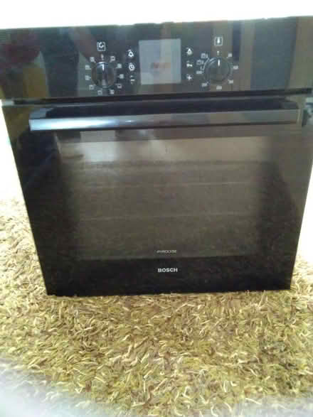 Photo of free Bosch oven (West Green, Crawley) #1