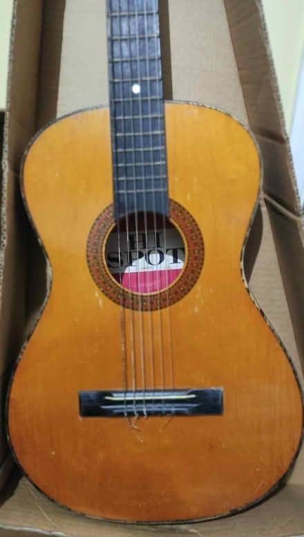 Photo of free Hi Spot acoustic guitar (Sherwood KT13) #3