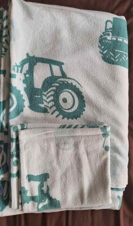 Photo of free Single duvet cover & pillow case (Bedford) #1