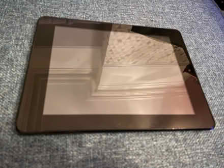 Photo of free 8” Tablet Insignia Flex 8 NS-14T002 (Fratton) #1