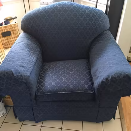 Photo of free Blue Arm Chair-Curb Alert (Perinton/Egypt/Fairport) #1
