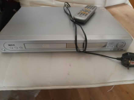 Photo of free dvd player (Llanfyllin SY22) #2
