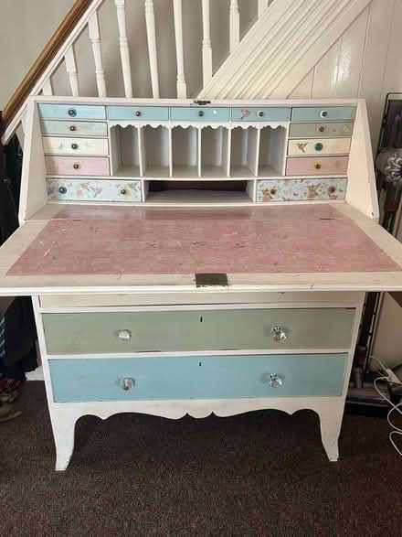 Photo of free solid wooden vintage bureau desk (East Hull HU9 2) #3
