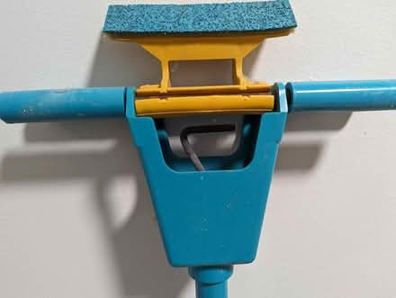 Photo of free Bee Mop and Rubbermaid Mop Handles (Nepean, Tanglewood) #4