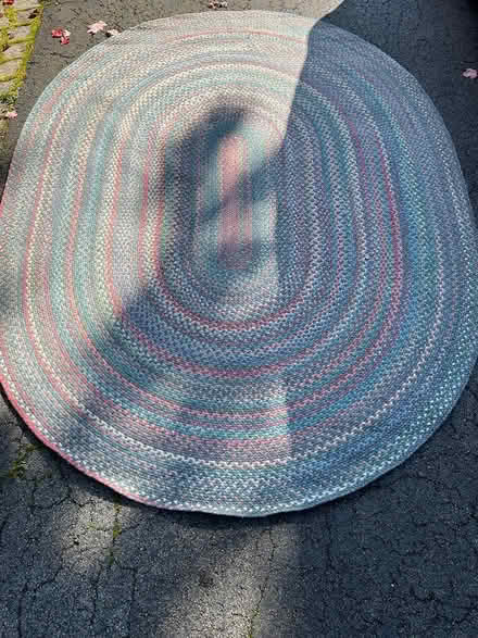 Photo of free Oval rug (Clifton Park) #1