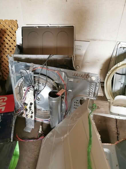 Photo of free Older GE Washer and dryer for parts (Vanier north) #2