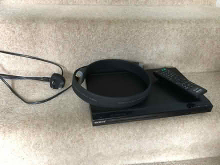Photo of free Sony DVD Player (Ensleigh) #2