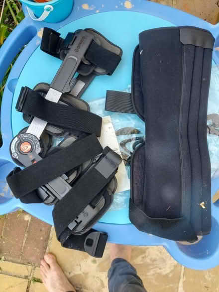 Photo of free Knee brace (Histon CB24) #1