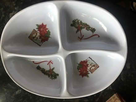 Photo of free Christmassy serving tray (SY2) #1