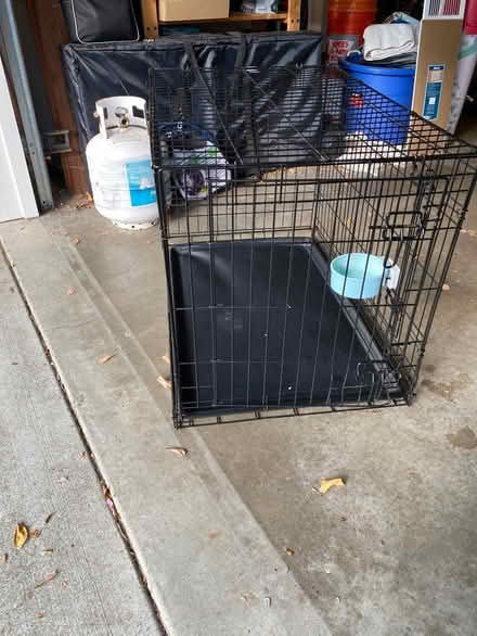 Photo of free Dog Crate (Haller Lake) #2