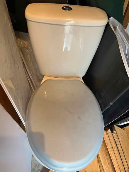 Photo of free Toilet (UB5) #2