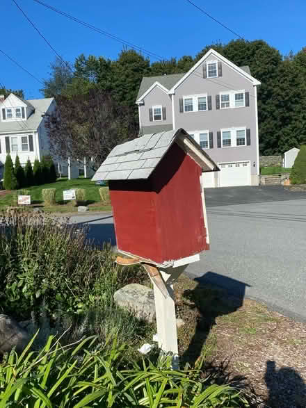 Photo of free Little Free Library (Waltham near Belmont line) #4
