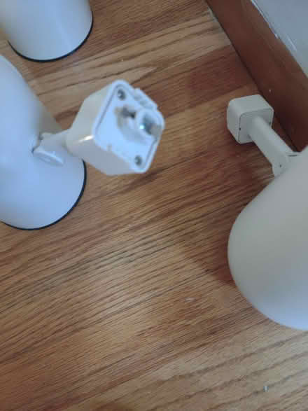 Photo of free Track lighting (Town of Woodbury Orange County) #3