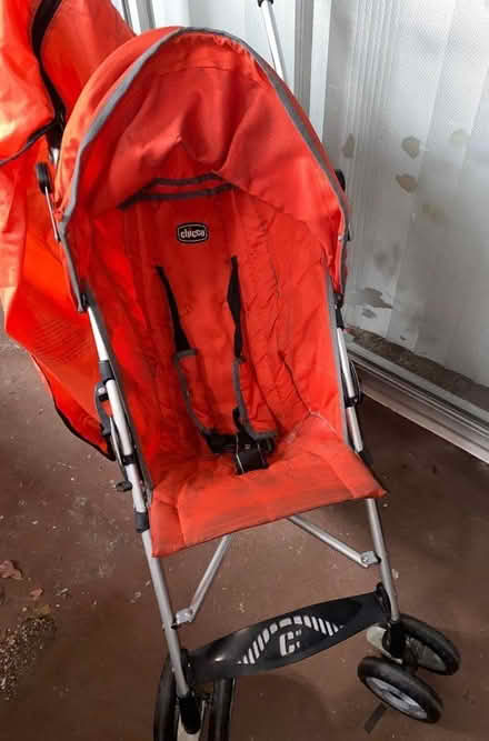 Photo of free Chicco collapsible stroller (Oakland/Eastlake) #3