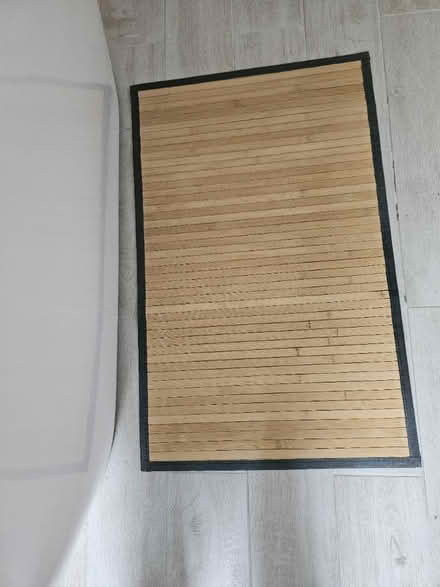 Photo of free Wood- effect bath mat (AL1) #1