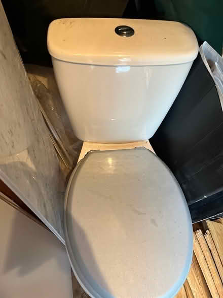 Photo of free Toilet (UB5) #1