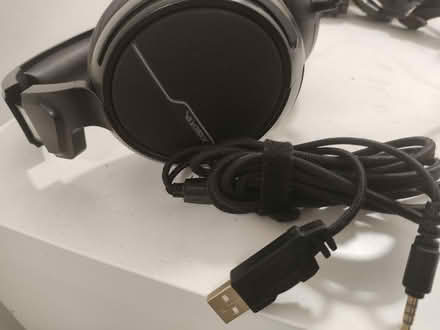 Photo of free Over head head phones (Stratford) #2