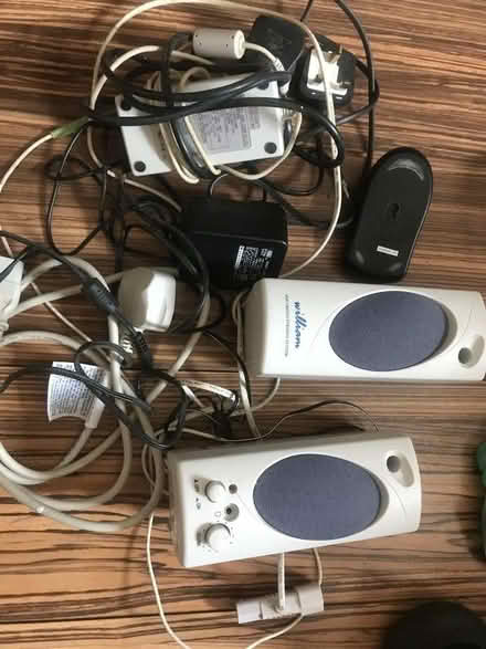 Photo of free retro speakers computer leads powers supply ect (Westside B1) #1