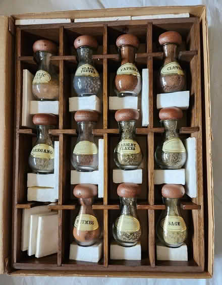 Photo of free Spice rack (north central Brooklyn Park) #1