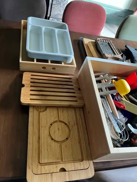 Photo of free kitchen kit (Reigate) #2