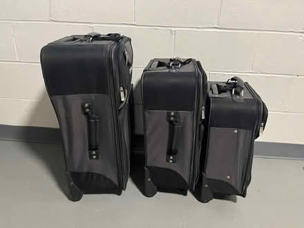Photo of free Sonoma Rolling Suitcases - set of 3 (Stanton Heights) #4
