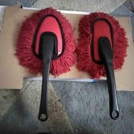 Photo of free red hand dusters (Marton Bank FY3) #2