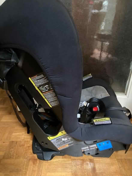 Photo of free Babylove car seat (Weybridge KT13) #1