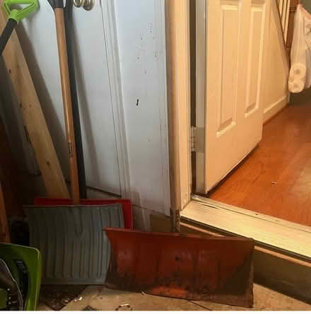 Photo of free Shovel (SW DC) #1