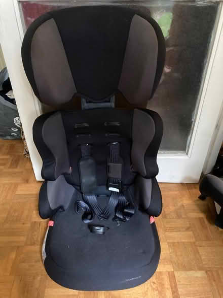 Photo of free Kiddicare car seat (Weybridge KT13) #2