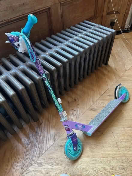 Photo of free Girls two wheel scooter (Earls Court SW5) #1