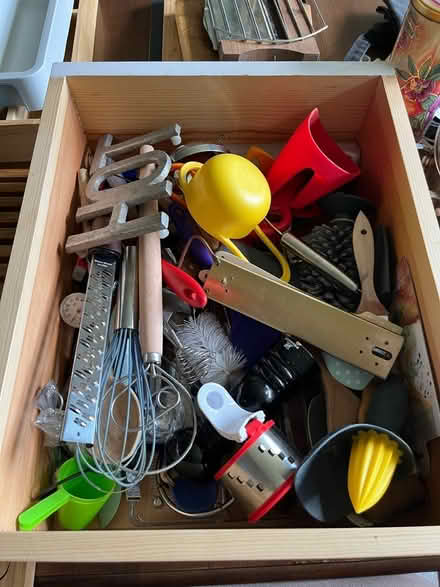 Photo of free kitchen kit (Reigate) #1