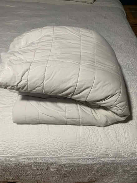 Photo of free King size mattress pad / cover (Off Paar Drive in PSL) #1