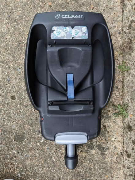 Photo of free Maxi-cosi EasyBase car seat base (Hatfield AL9) #2