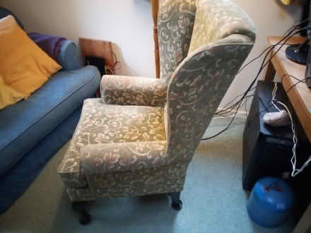 Photo of free Wing armchair (Forest Row RH18) #3