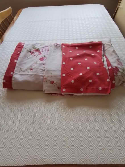 Photo of free King size bedding (Selattyn SY10) #3