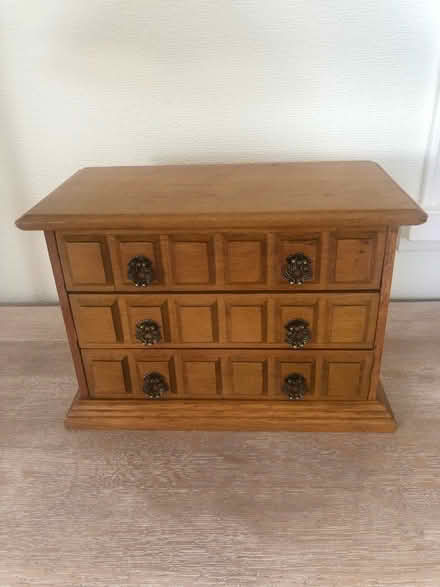 Photo of free Wooden jewellery chest (Bedford MK40) #1