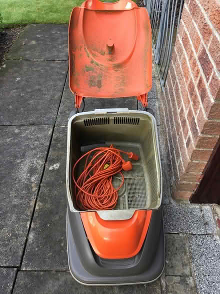 Photo of free Lawn mower (Craiglinn G68) #3