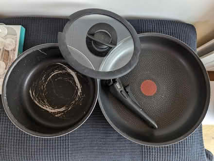 Photo of free Tefal pans (DA6) #1