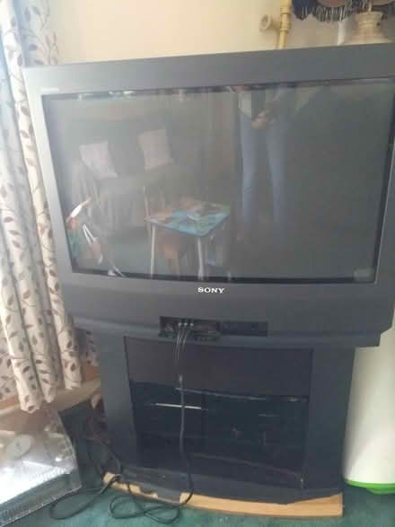 Photo of free CRT type SONY Trinitron TV 31" (Horndean / Cowplain) #1