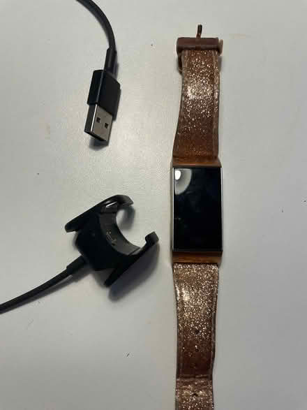 Photo of free Fitbit with broken screen (Pembury TN2) #1